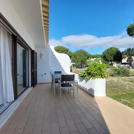 Vilamouratenis Duck By Sapvillas * Vilamoura