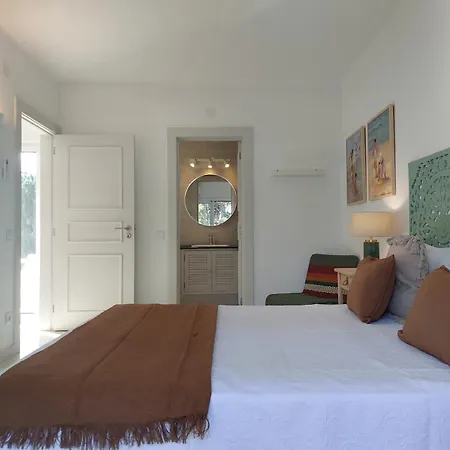 Vilamouratenis Duck By Sapvillas *