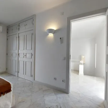 Vilamouratenis Duck By Sapvillas Vilamoura