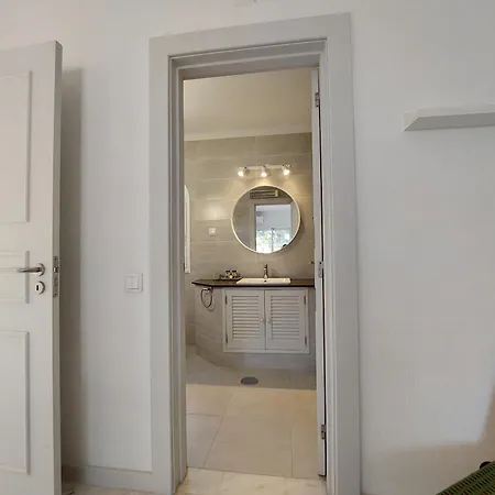 Vilamouratenis Duck By Sapvillas * Vilamoura